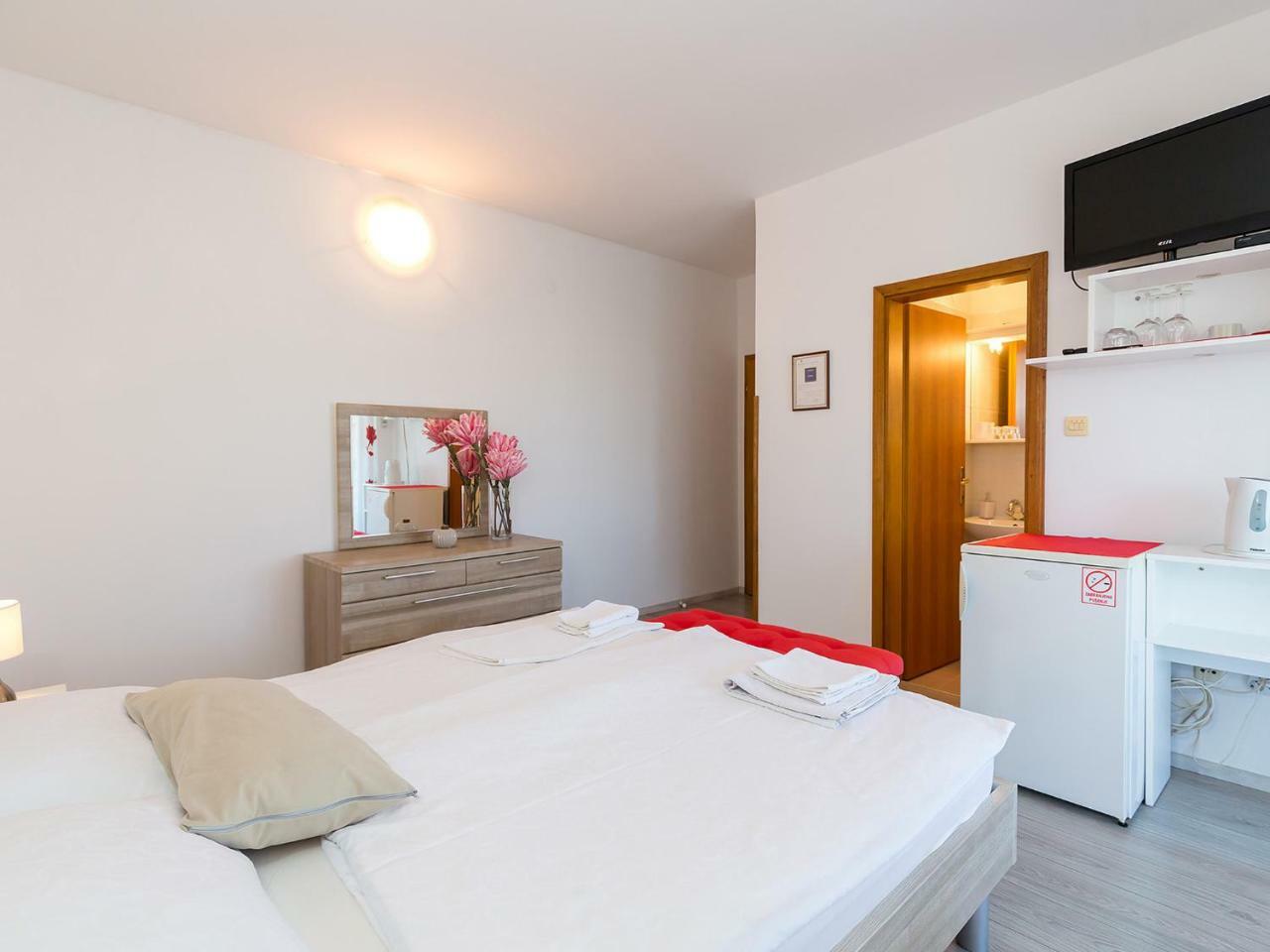 Ulika Rooms & Apartments Пореч Екстериор снимка