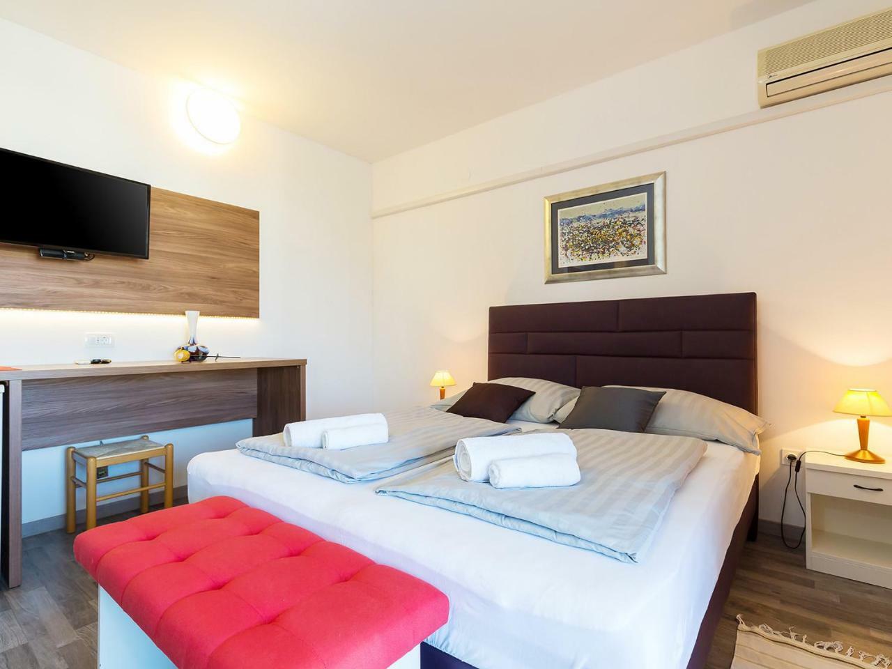 Ulika Rooms & Apartments Пореч Екстериор снимка